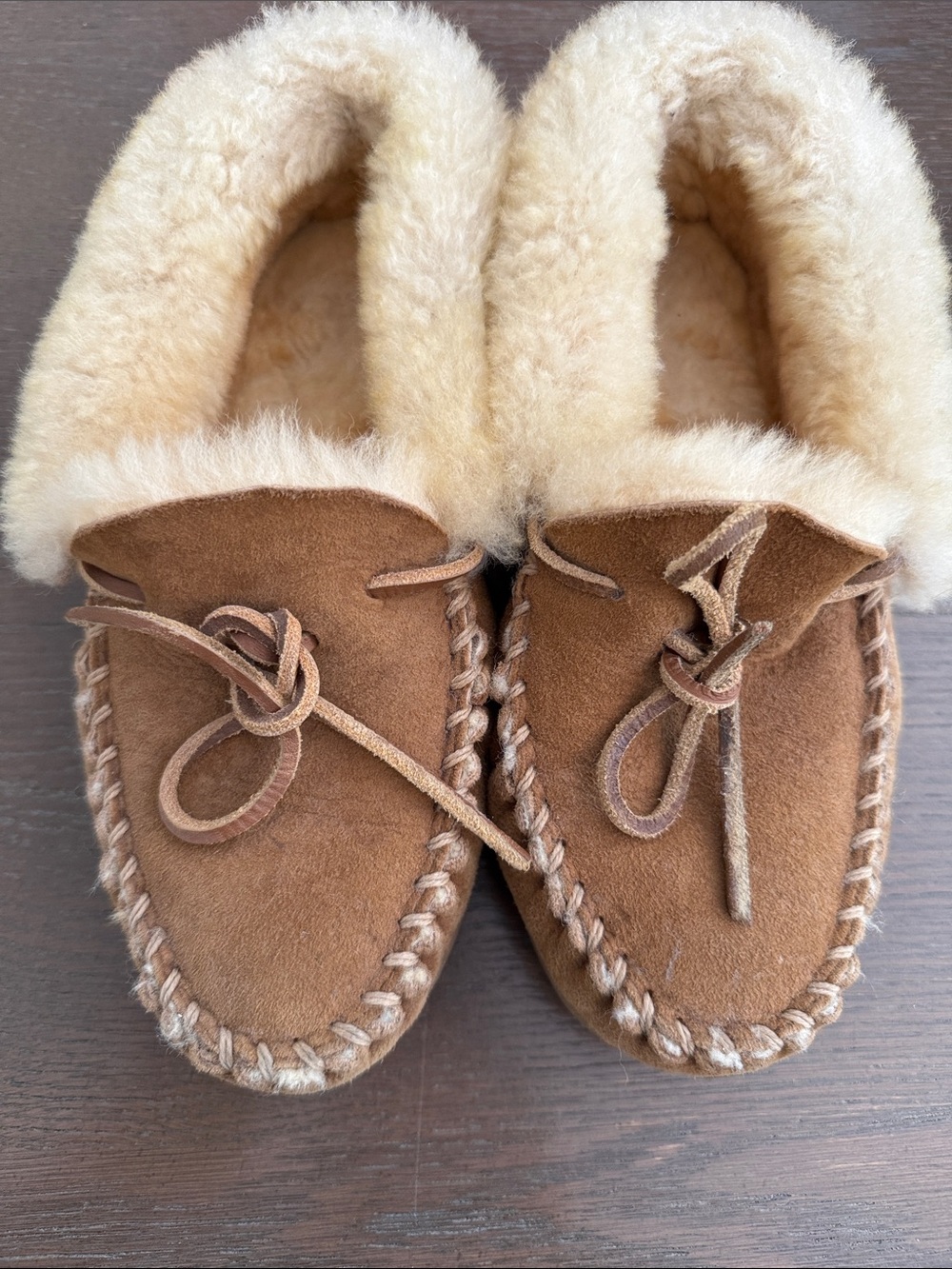L.L. Bean Chestnut Brown Suede Moccasin Slippers with Cream Shearling